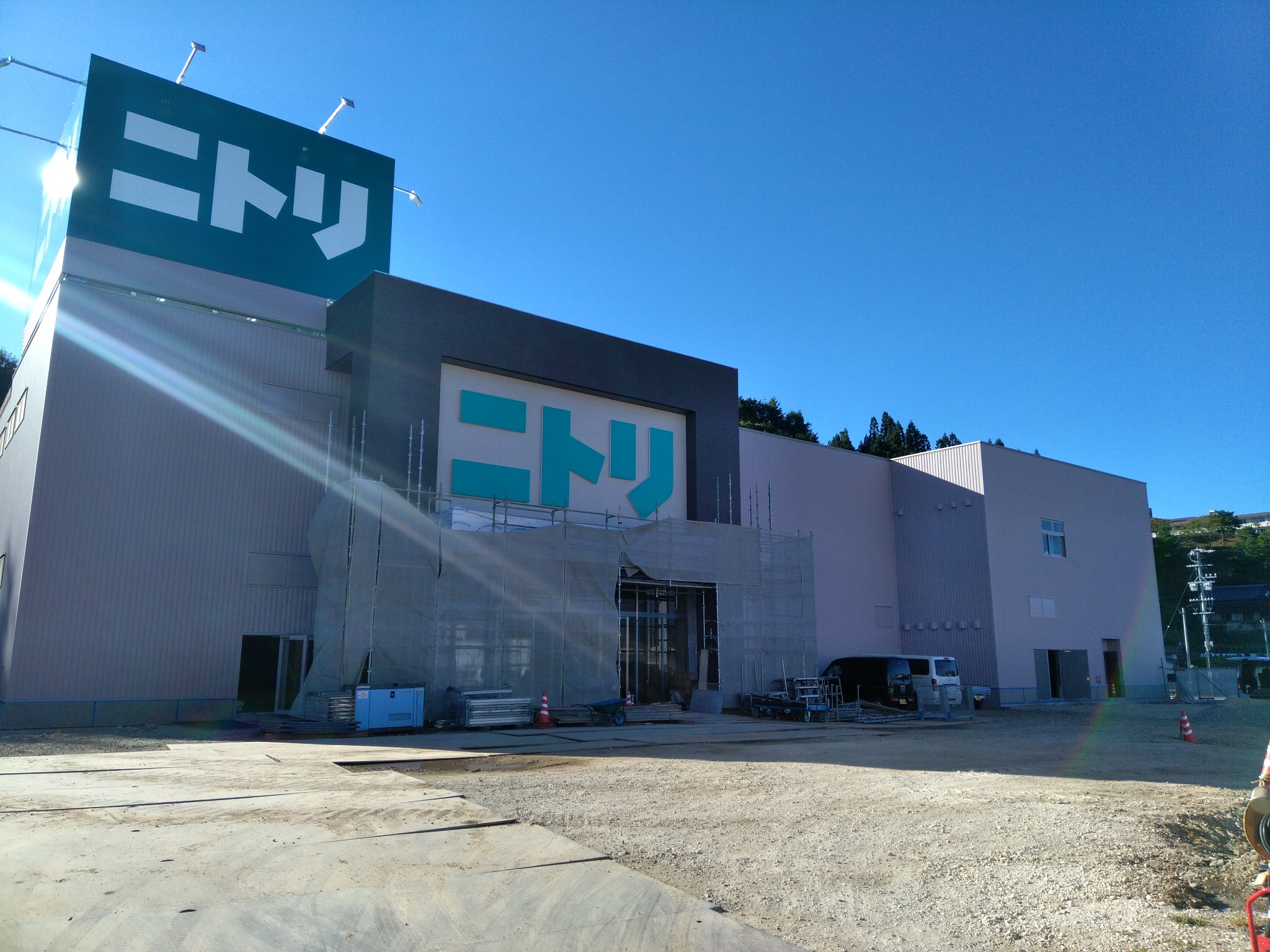 岐阜県高山市　店舗新築工事　仮設工事・足場解体状況