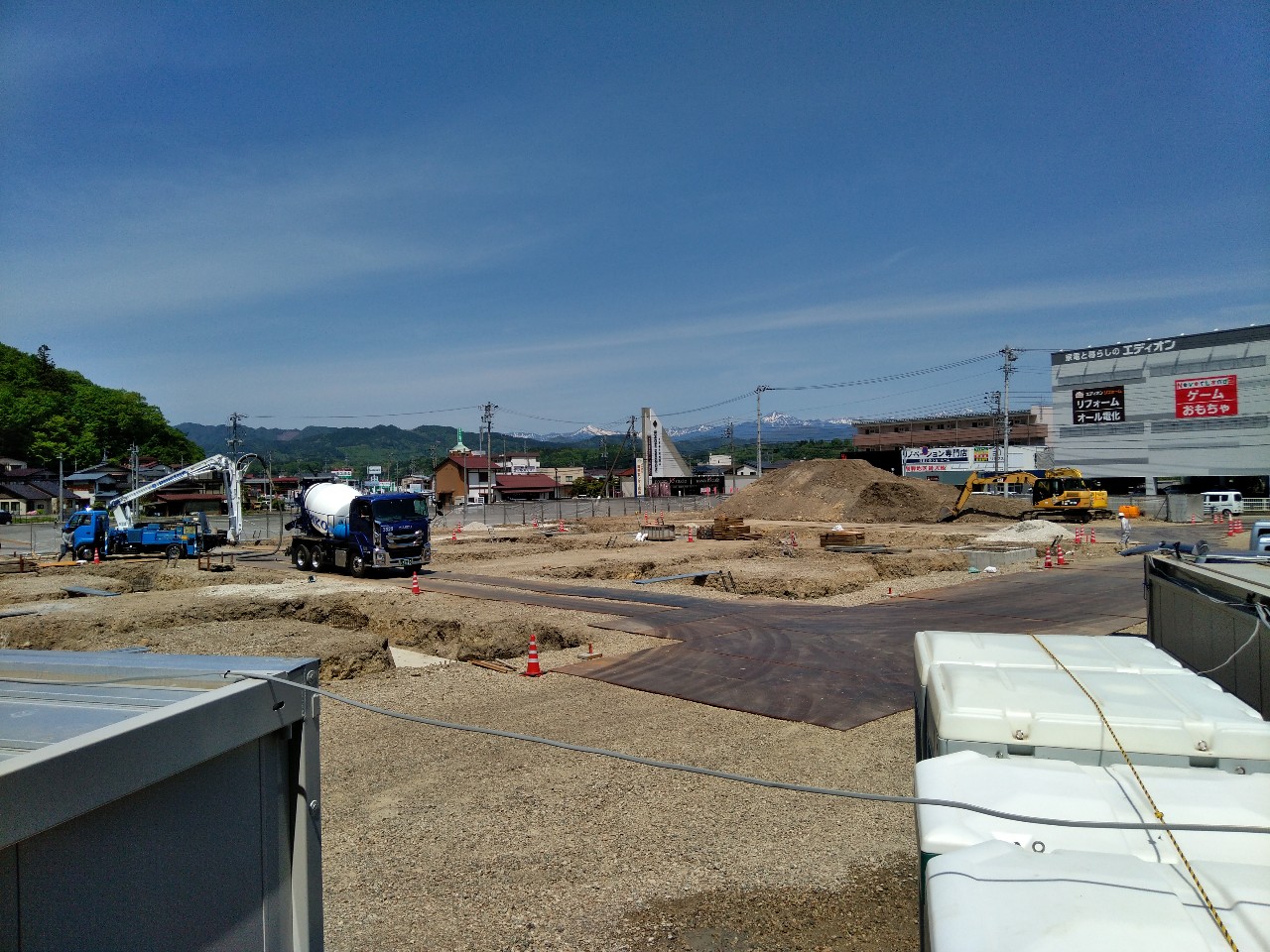 岐阜県高山市　店舗新築工事　コンクリート工事・捨てコン打設施工状況