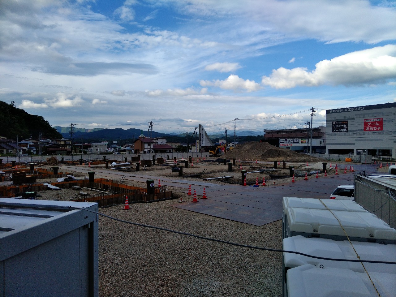 岐阜県高山市　店舗新築工事　鉄筋工事・鉄骨建方施工状況