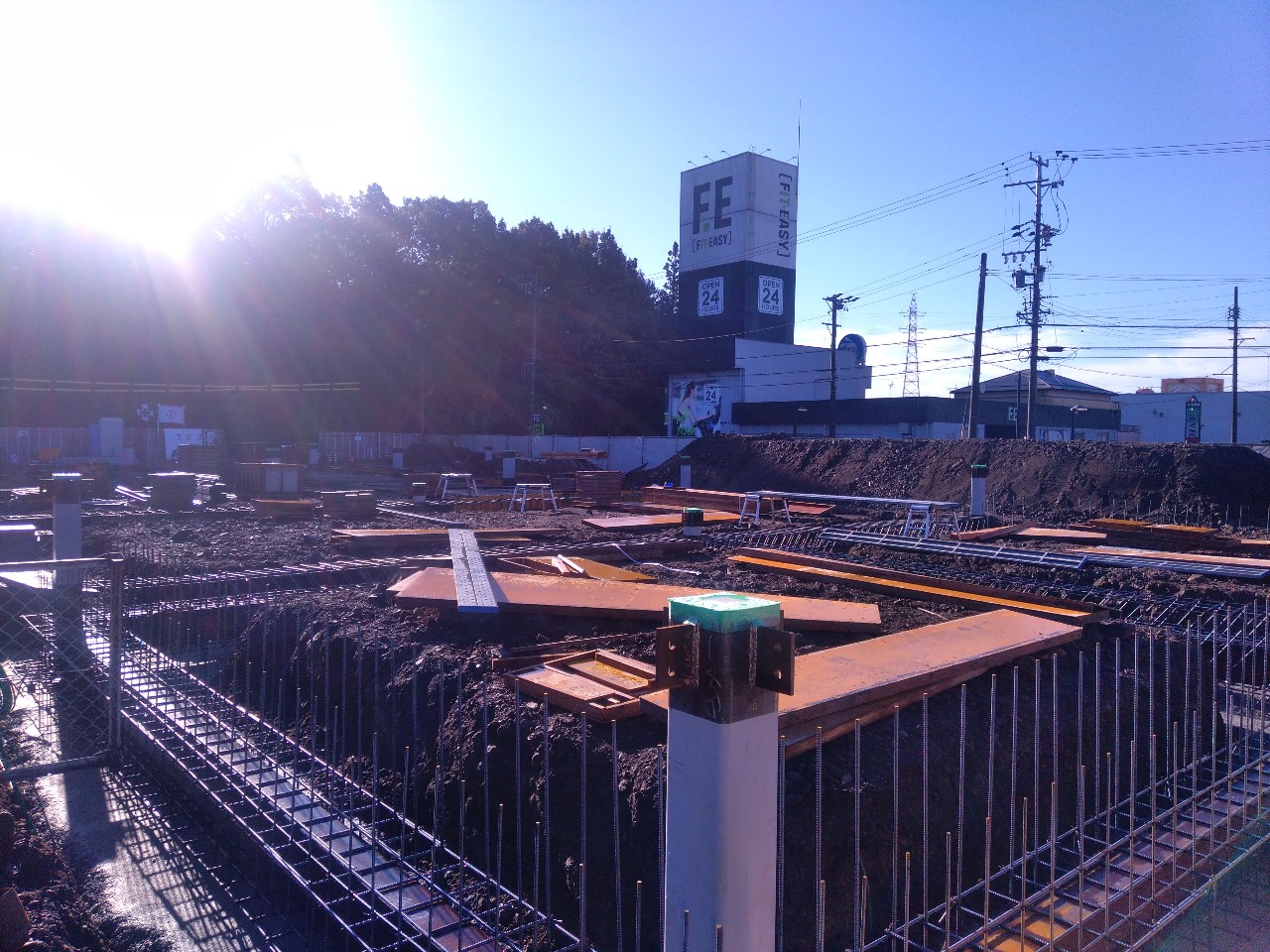 岐阜県関市　店舗新築工事の鉄筋工事・基礎梁配筋の様子