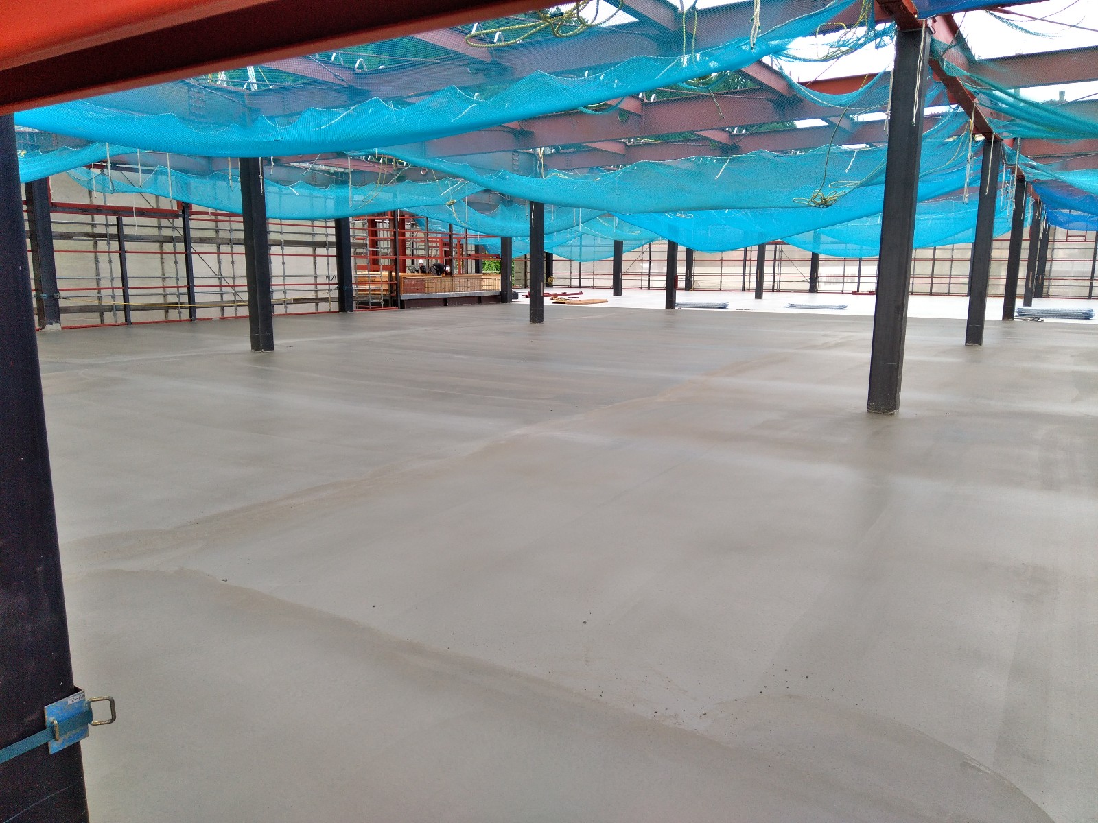 岐阜県高山市　店舗新築工事　コンクリート工事・２Fスラブコンクリート打設完了状況