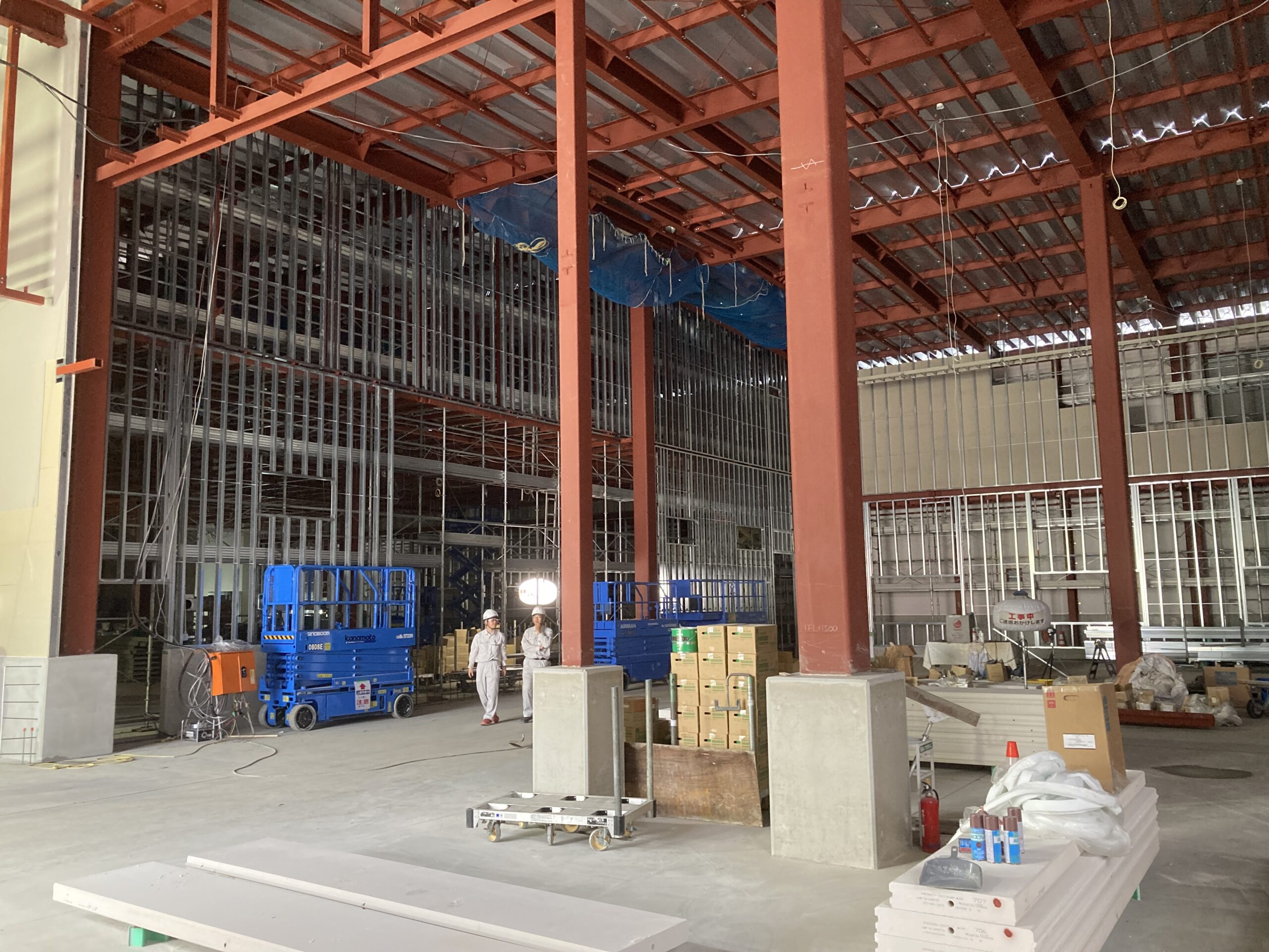 群馬県邑楽郡での工場新築工事　内装工事の様子